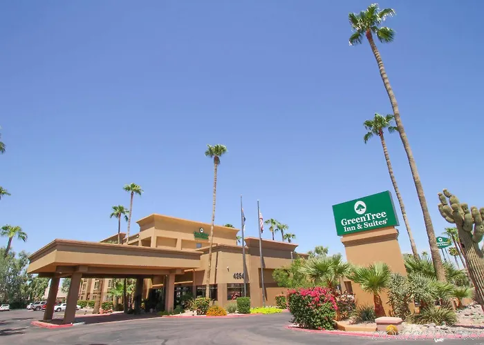 Best Phoenix Hotels For Families With Kids